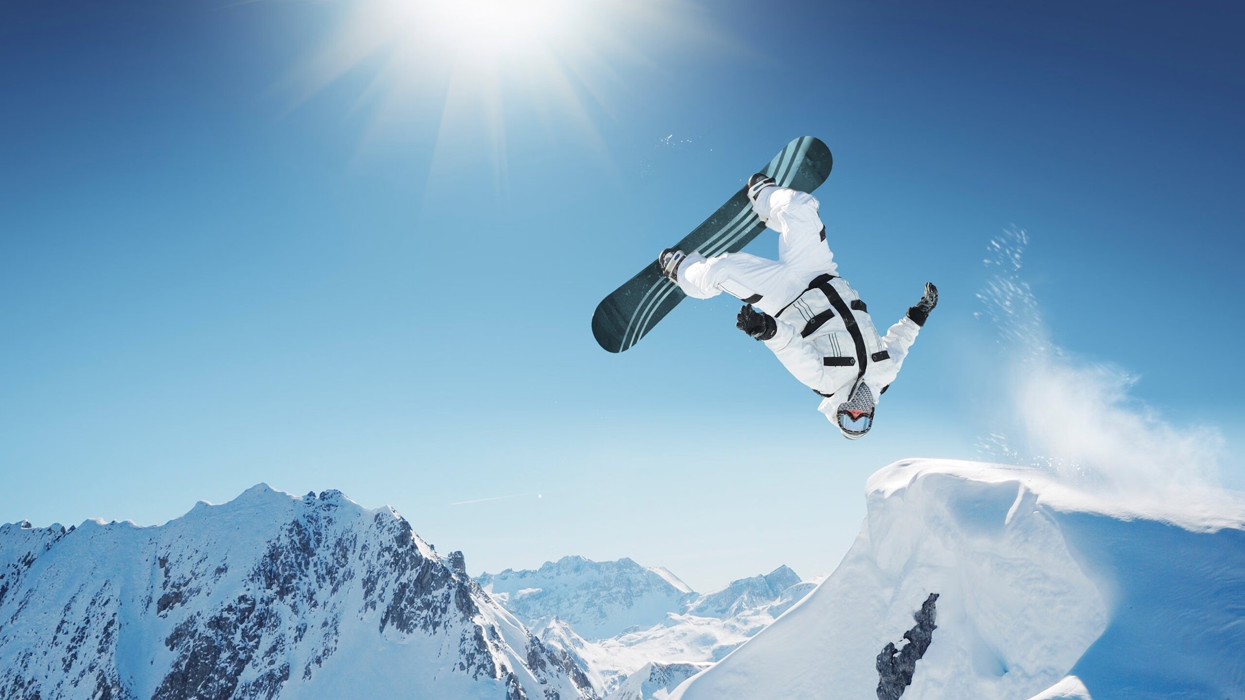 苏炳添训练中展示惊人反应速度，苏炳添训练时候的视频